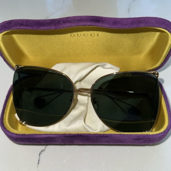 Gucci oversized sunglasses - Picture 1 of 6